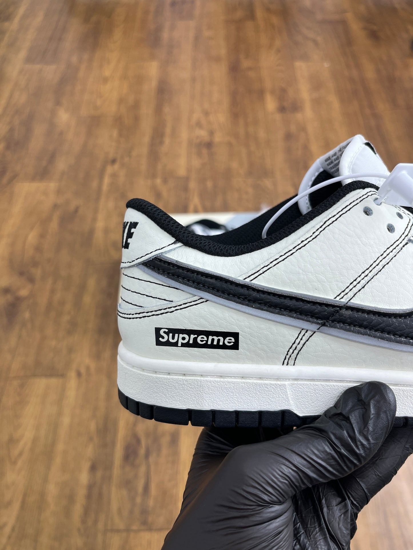 Supreme x SB Dunk Low Dark Red Off White RM2308-235