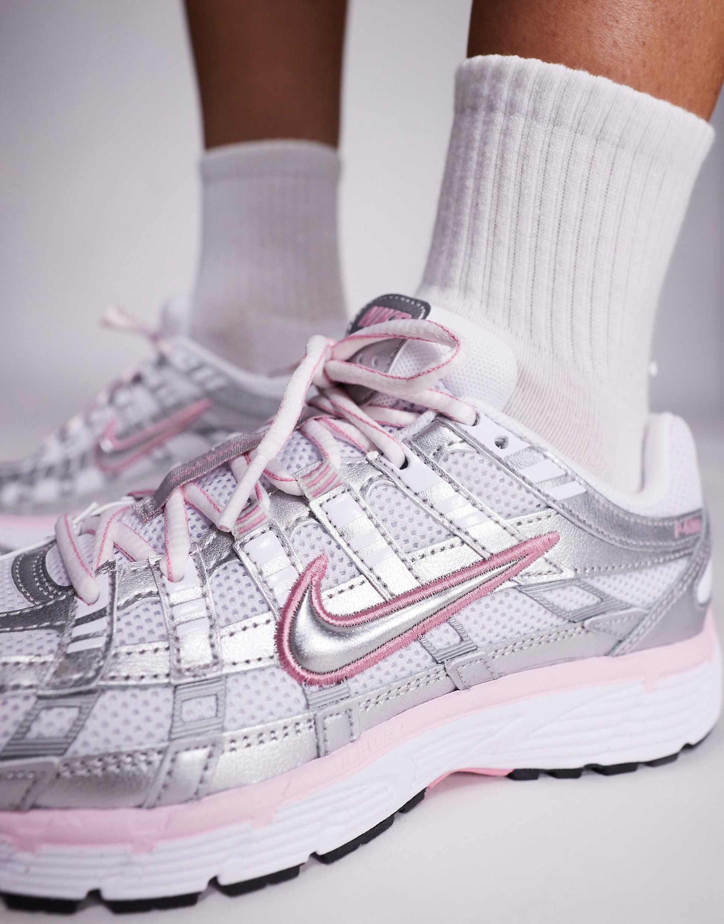 Nike P-6000 unisex trainers in silver and pink